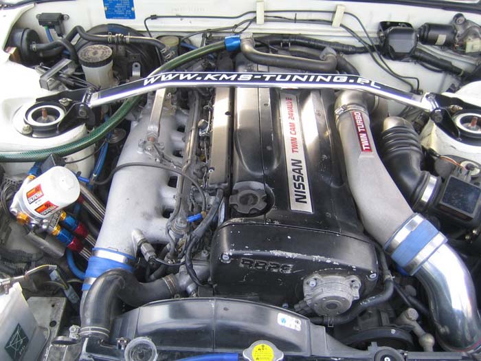 Nissan Skyline GTR R32 KMS silnik
