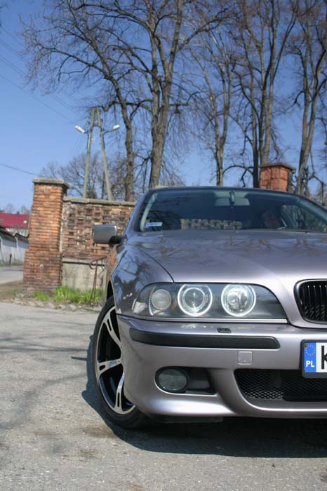 BMW 5 E39 tuning angel eyes