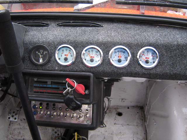 Fiat 126p 4performance kokpit wnętrze