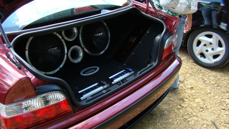 BMW e36 318 tuning car audio
